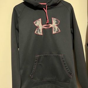 XL underarmour hoodie